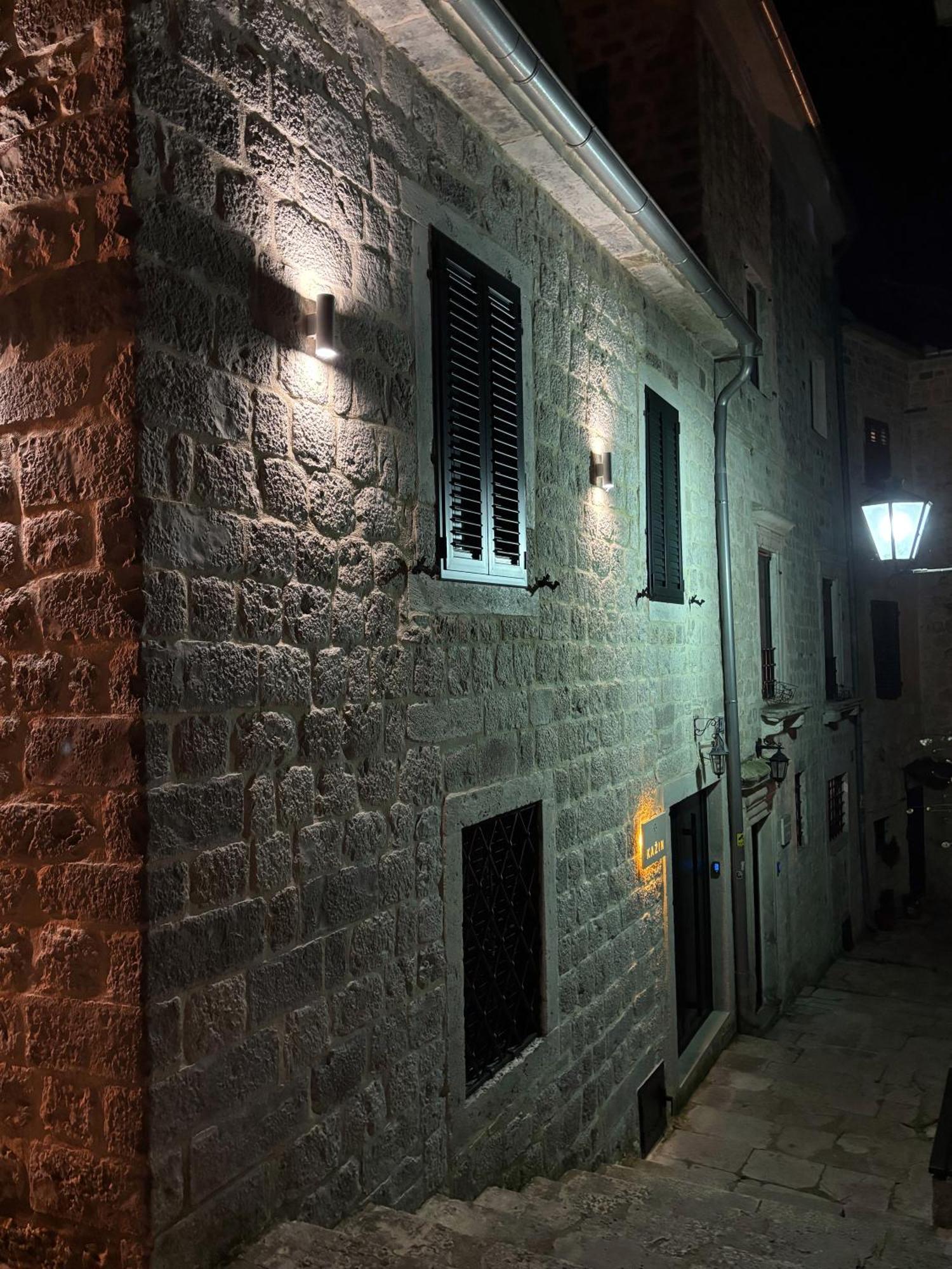Kazin Supreme Hotell Kotor Eksteriør bilde